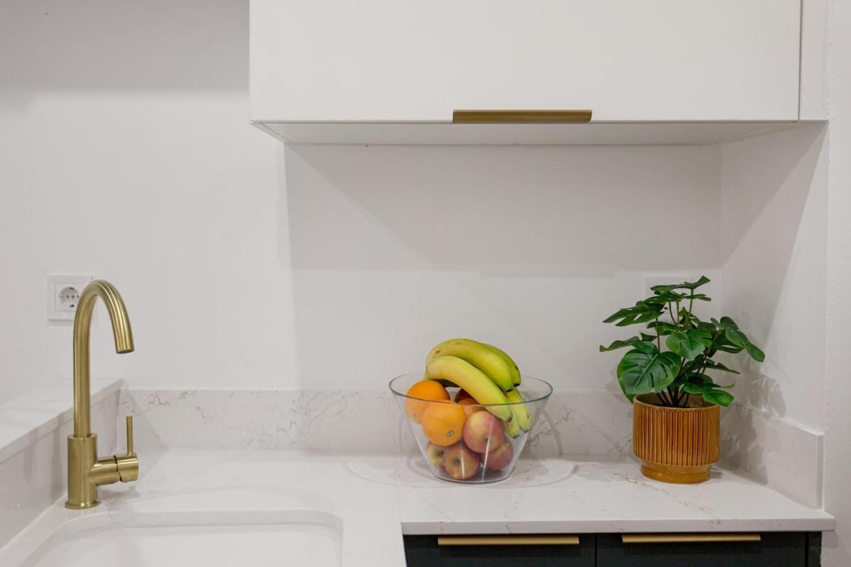 Petite Charm In Old Apartment
